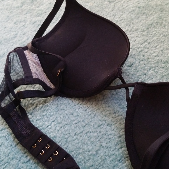 Sexy super push-up Victoria's Secret bra - Picture 3 of 3